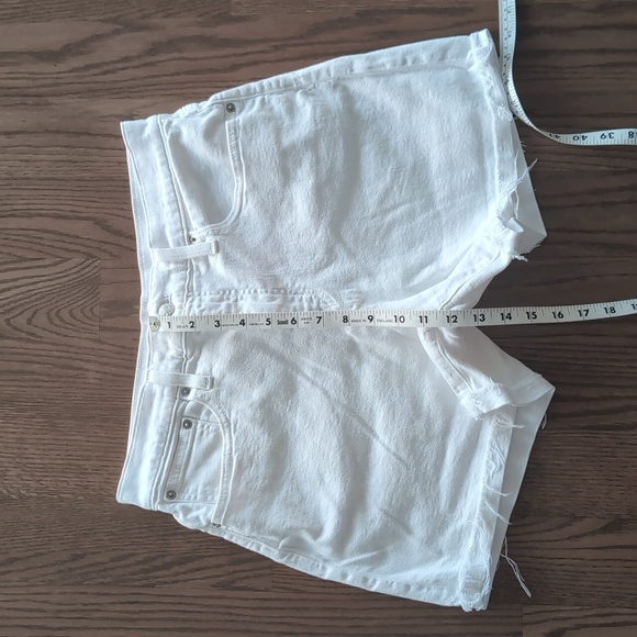 J. Crew White Jean Shorts, Size 29 - Picture 5 of 6